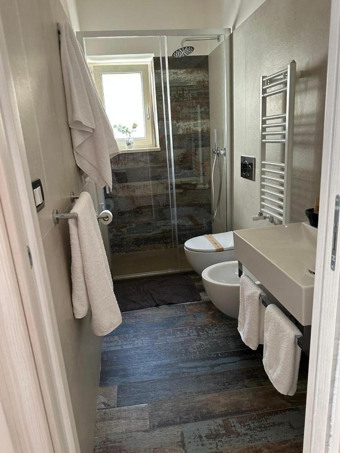 Home J&J Bari Extérieur photo